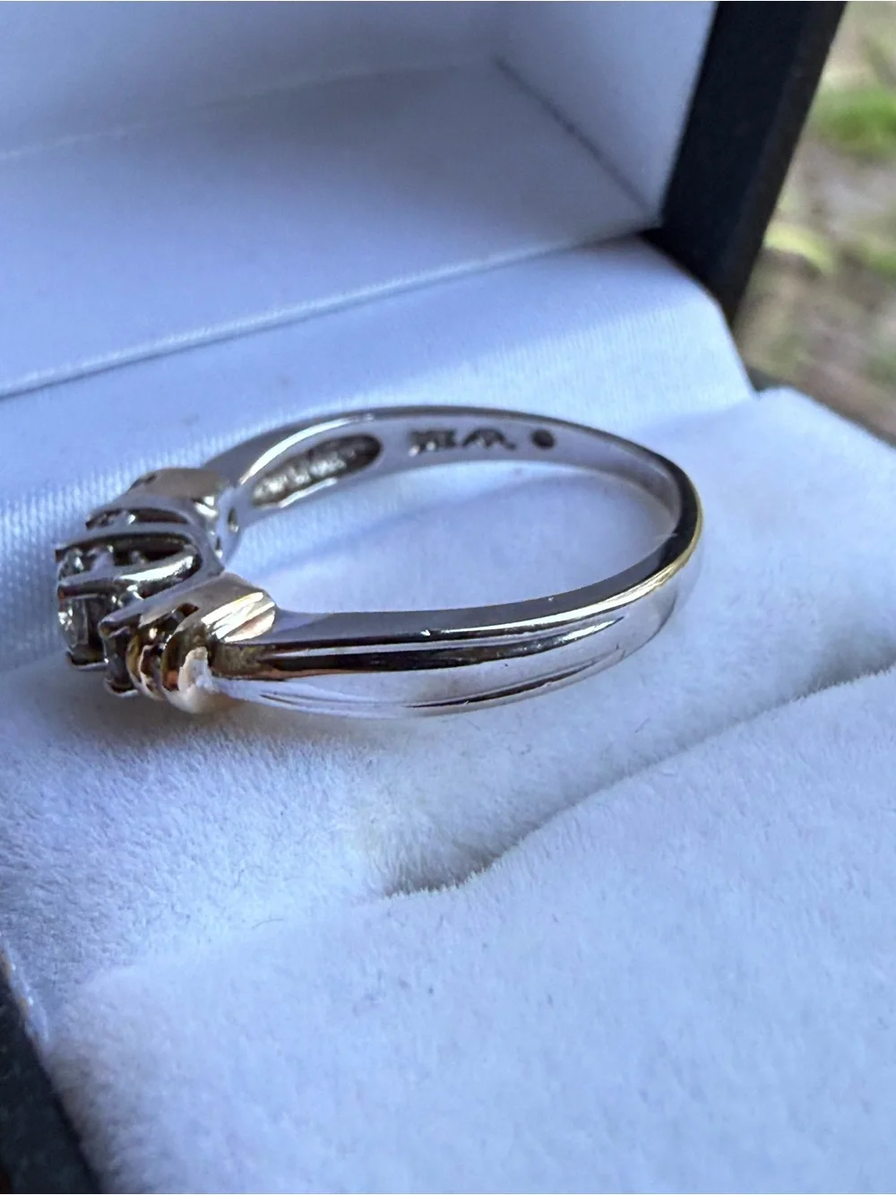 Stunning Vintage 14k Two-Tone Gold 1/2 CTW Natural Diamond Ring size 8.5